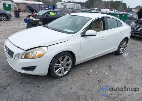 2012 Volvo S60 T6 из США, поврежденный, VIN YV1902FH5C2024488